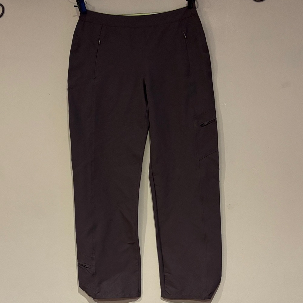 Title Nine Women's Gray Cargo Pants